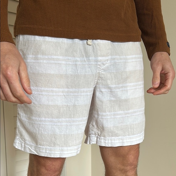SIZE S / Old Navy / Linen Blend / Men's White and Cream Striped Shorts - Picture 1 of 8